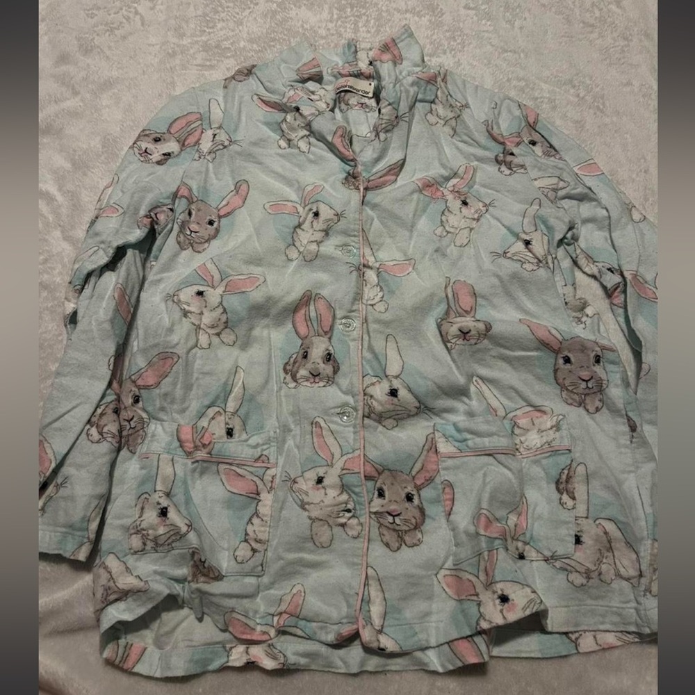 Peter Alexander Pastel Bunny Long Sleeve Pajama Top in Light Blue and Pink